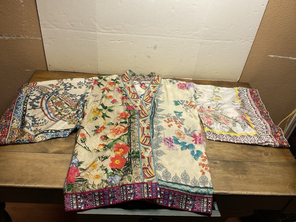 UNBRANDED SILK EMBROIDERED REVERSIBLE KIMONO JACKET OS